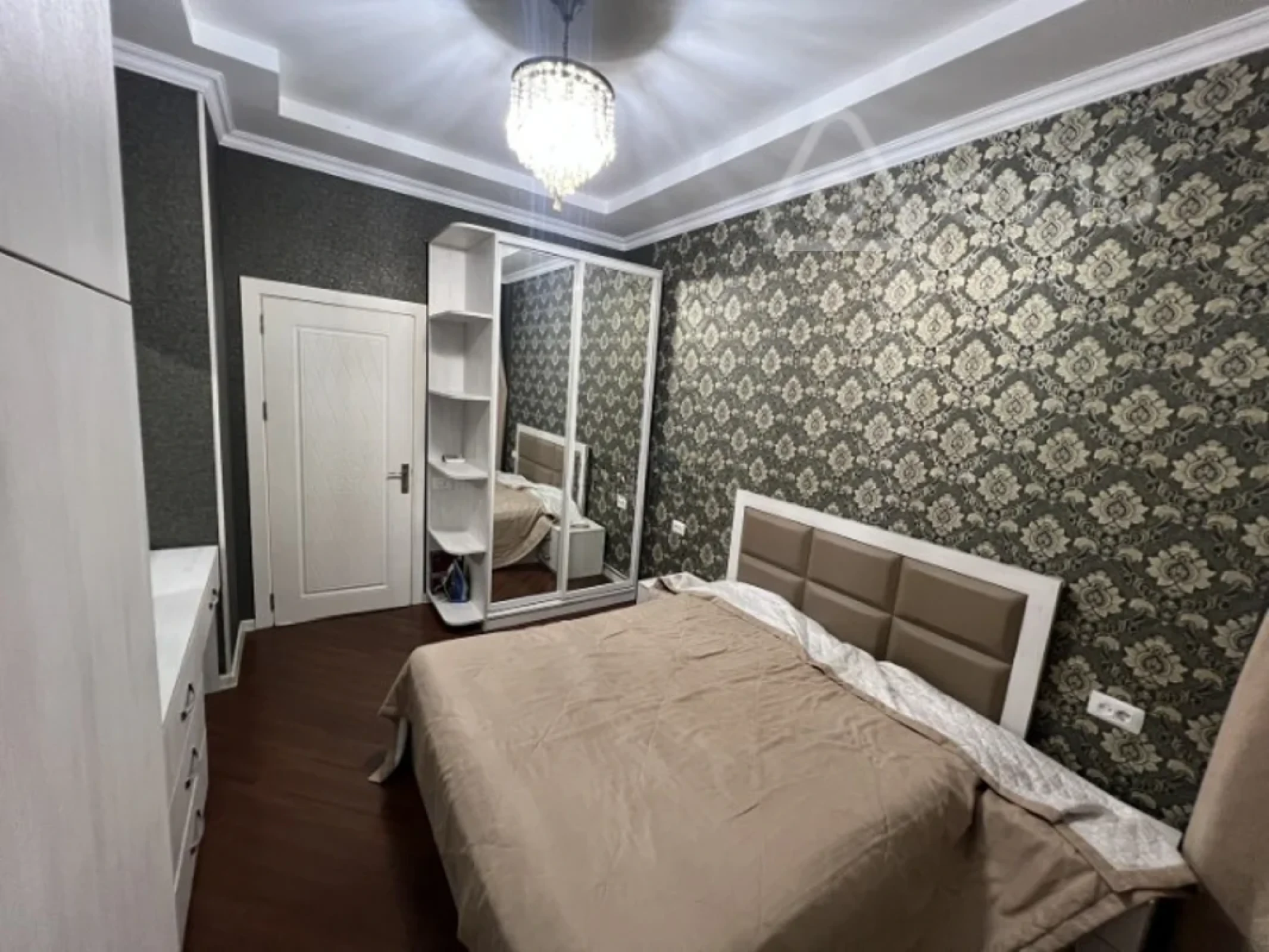 Kirayə verilir 2 otaqlı yeni tikili 80 m²