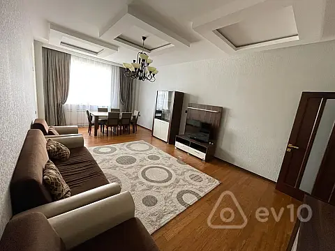 Kirayə verilir 3 otaqlı yeni tikili 150 m²