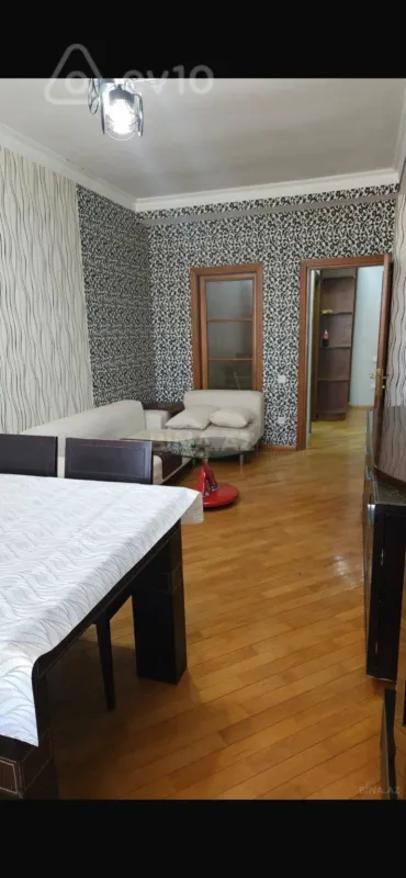 Kirayə verilir 2 otaqlı yeni tikili 70 m²