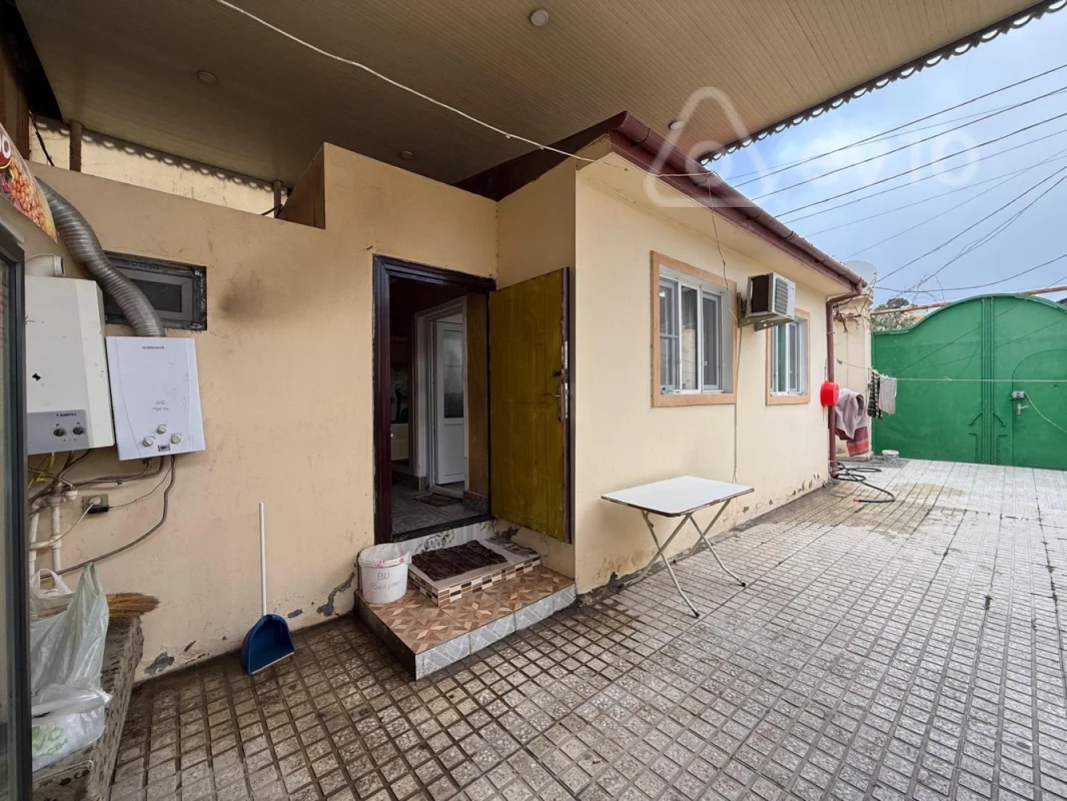 Satılır 3 otaqlı həyət evi 100 m²