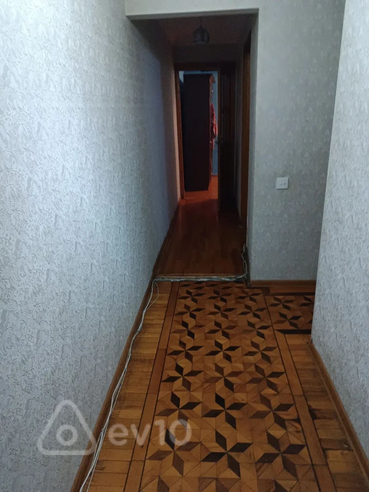Kirayə verilir 2 otaqlı köhnə tikili 46 m²