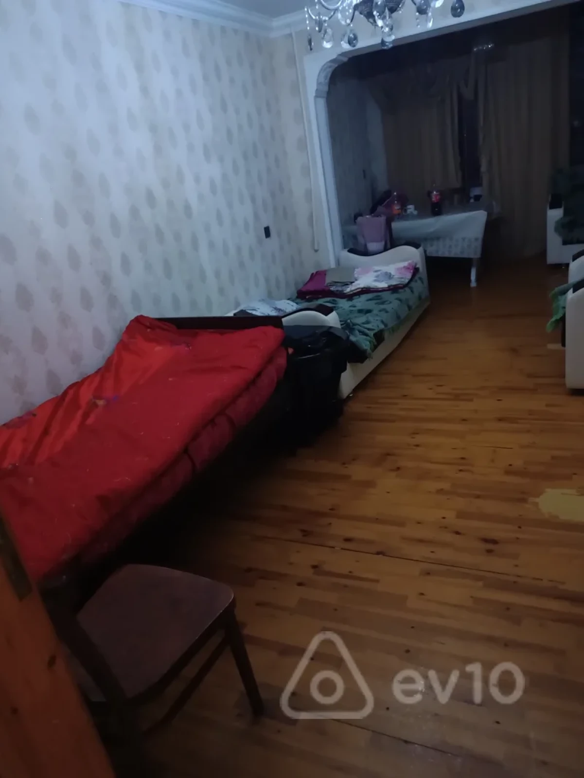 Kirayə verilir 2 otaqlı köhnə tikili 46 m²