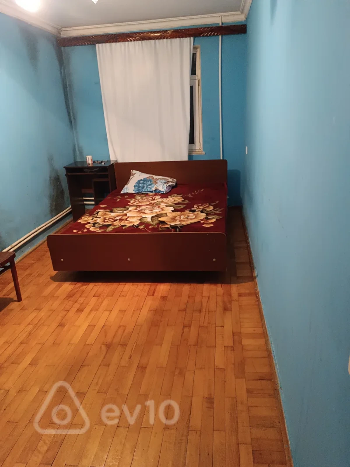 Kirayə verilir 2 otaqlı köhnə tikili 46 m²