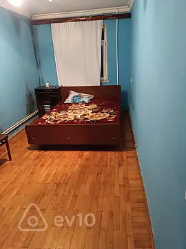 Kirayə verilir 2 otaqlı köhnə tikili 46 m²