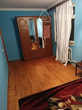 Kirayə verilir 2 otaqlı köhnə tikili 46 m²