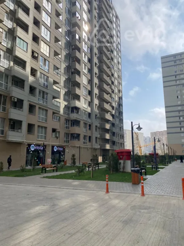 Kirayə verilir 2 otaqlı yeni tikili 45 m²