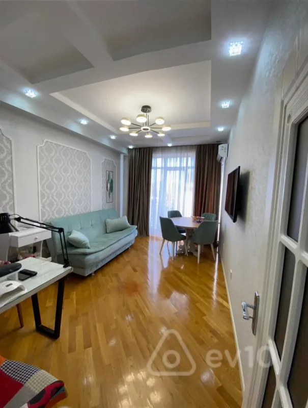 Kirayə verilir 2 otaqlı yeni tikili 45 m²