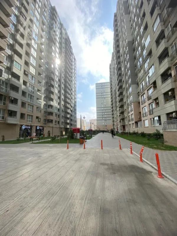 Kirayə verilir 2 otaqlı yeni tikili 45 m²