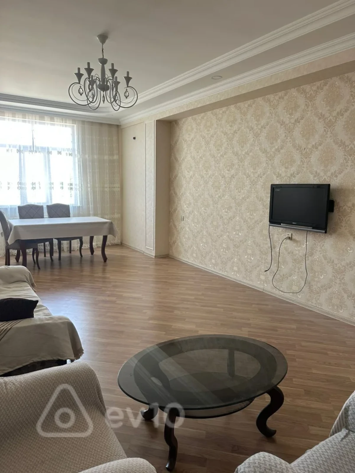Kirayə verilir 2 otaqlı yeni tikili 106 m²