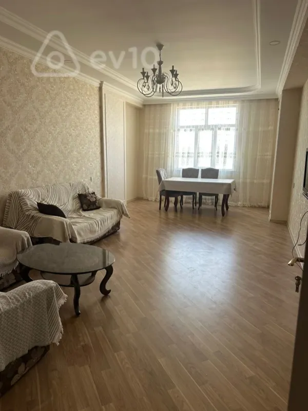 Kirayə verilir 2 otaqlı yeni tikili 106 m²