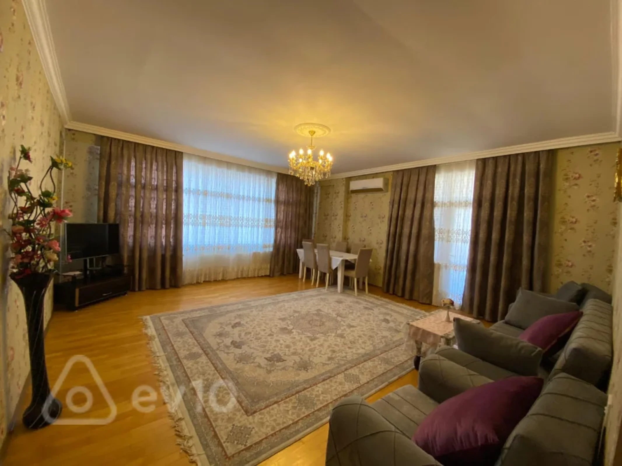 Kirayə verilir 2 otaqlı yeni tikili 105 m²