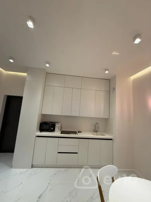 Kirayə verilir 1 otaqlı yeni tikili 46 m²