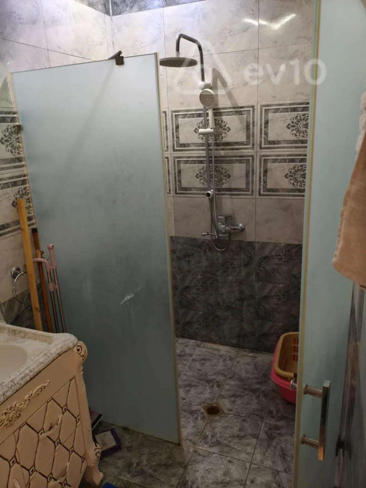 Kirayə verilir 3 otaqlı yeni tikili 114 m²