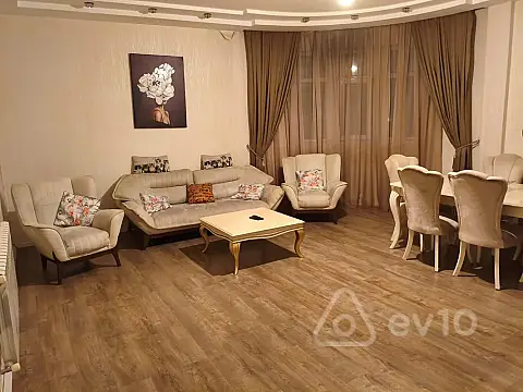 Kirayə verilir 3 otaqlı yeni tikili 114 m²