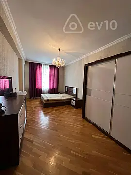 Kirayə verilir 3 otaqlı yeni tikili 142 m²