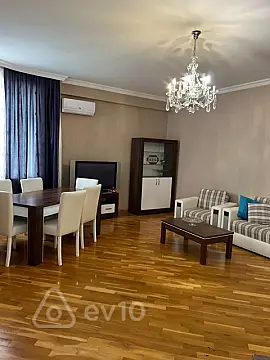 Kirayə verilir 3 otaqlı yeni tikili 142 m²