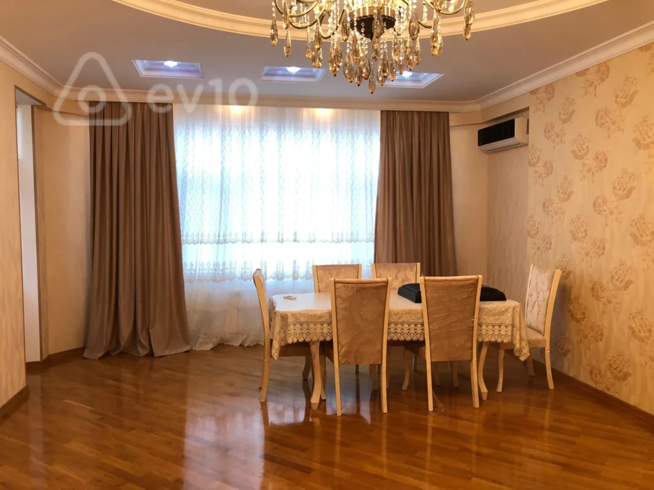 Kirayə verilir 2 otaqlı yeni tikili 109 m²