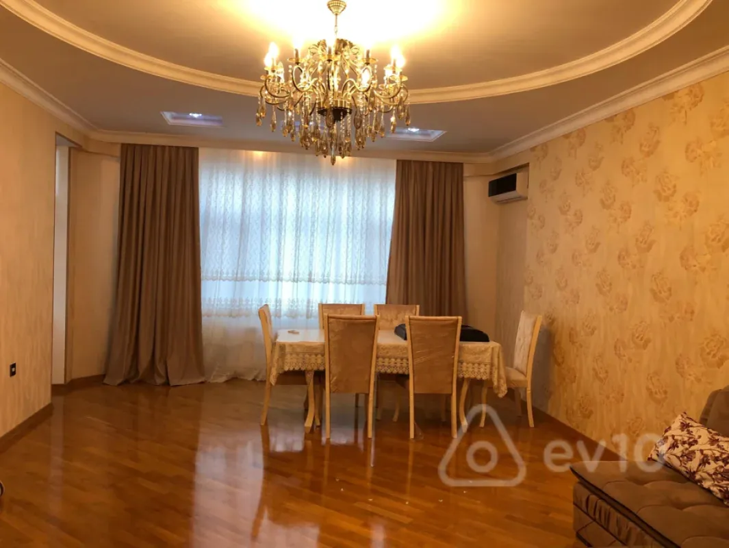 Kirayə verilir 2 otaqlı yeni tikili 109 m²