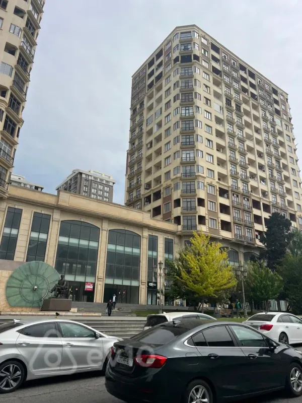 Kirayə verilir 2 otaqlı yeni tikili 104 m²