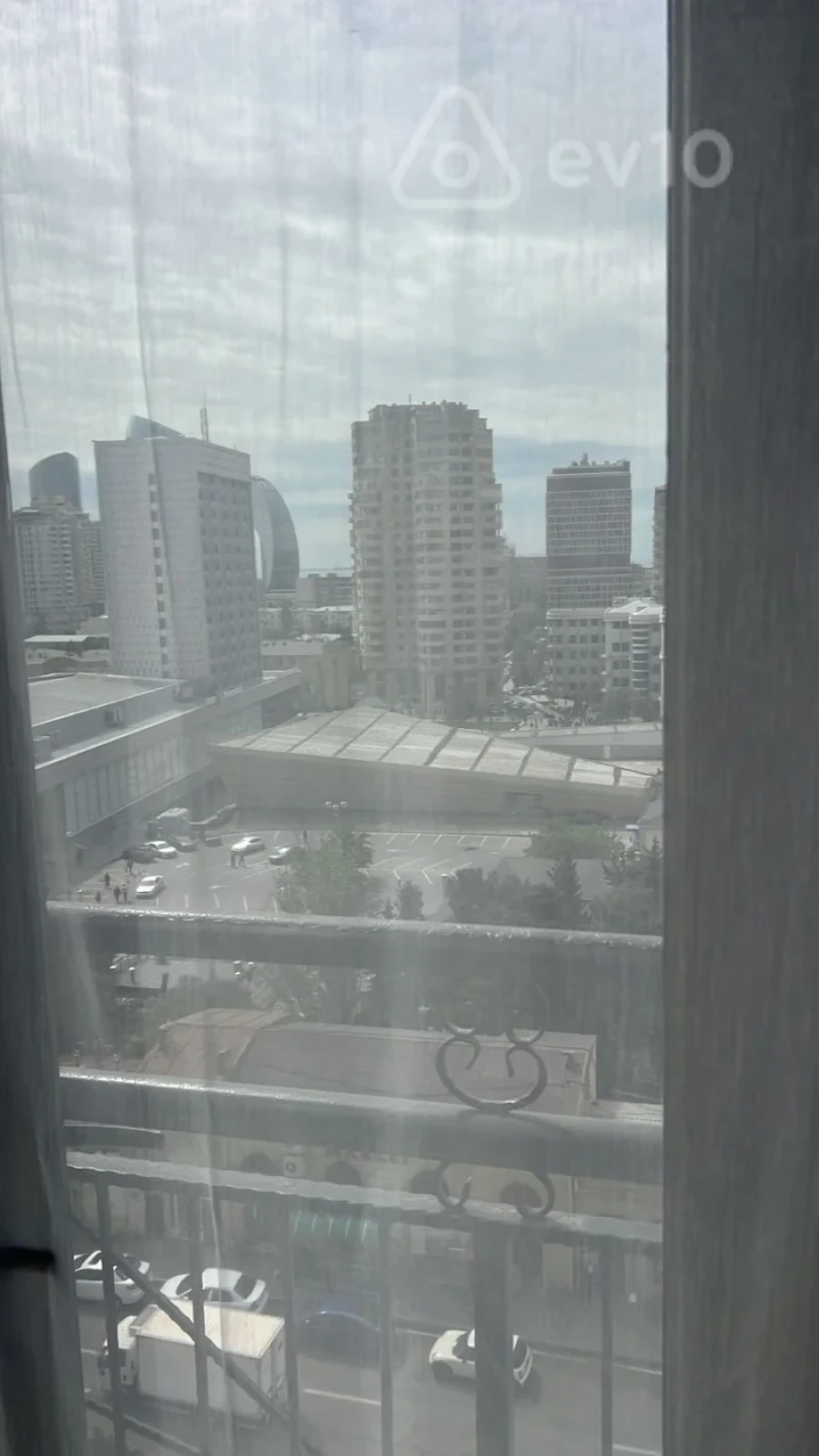 Kirayə verilir 2 otaqlı yeni tikili 104 m²