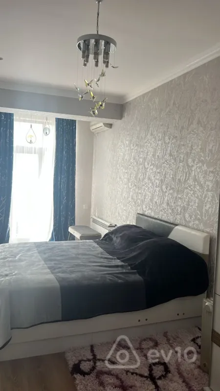 Kirayə verilir 2 otaqlı yeni tikili 104 m²