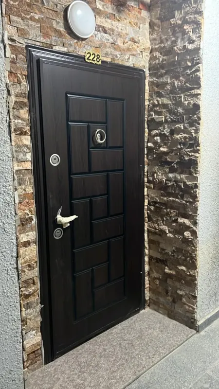 Kirayə verilir 2 otaqlı yeni tikili 104 m²