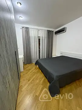 Kirayə verilir 3 otaqlı yeni tikili 60 m²