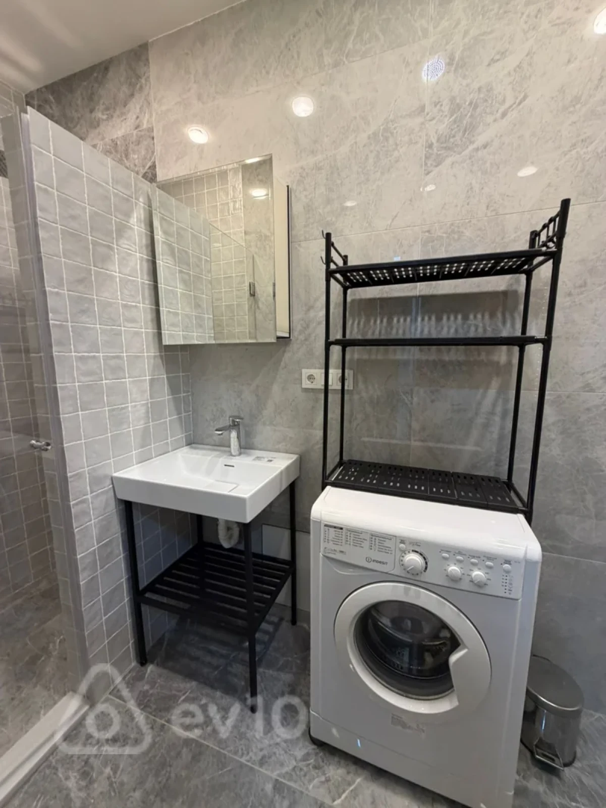 Kirayə verilir 3 otaqlı yeni tikili 60 m²