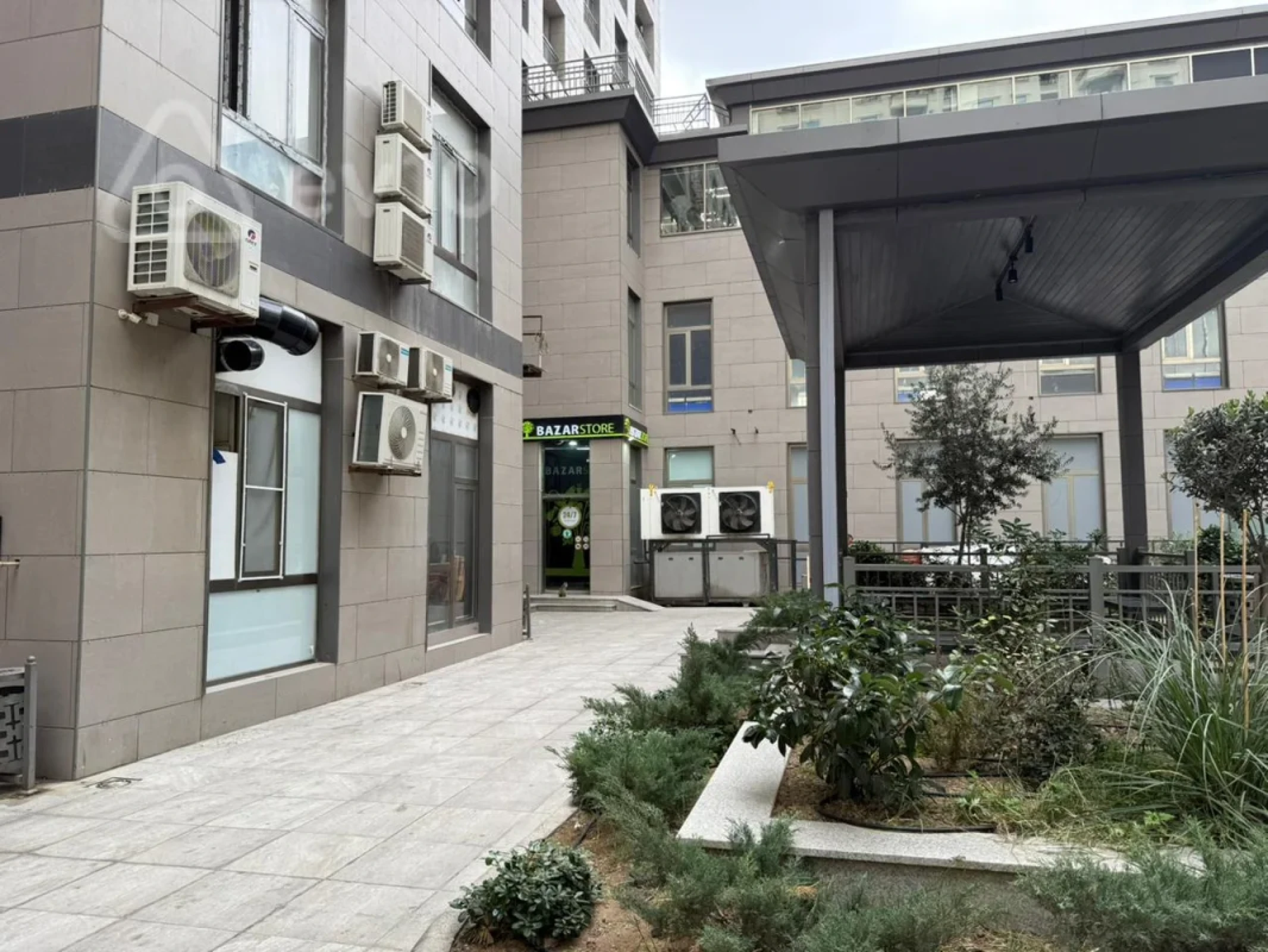 Kirayə verilir 2 otaqlı yeni tikili 112 m²