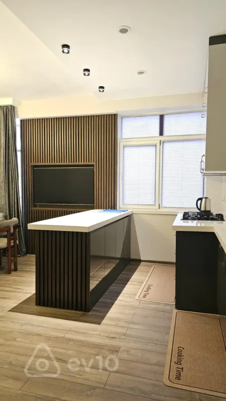 Kirayə verilir 3 otaqlı yeni tikili 120 m²