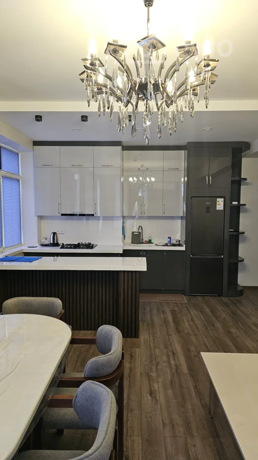 Kirayə verilir 3 otaqlı yeni tikili 120 m²
