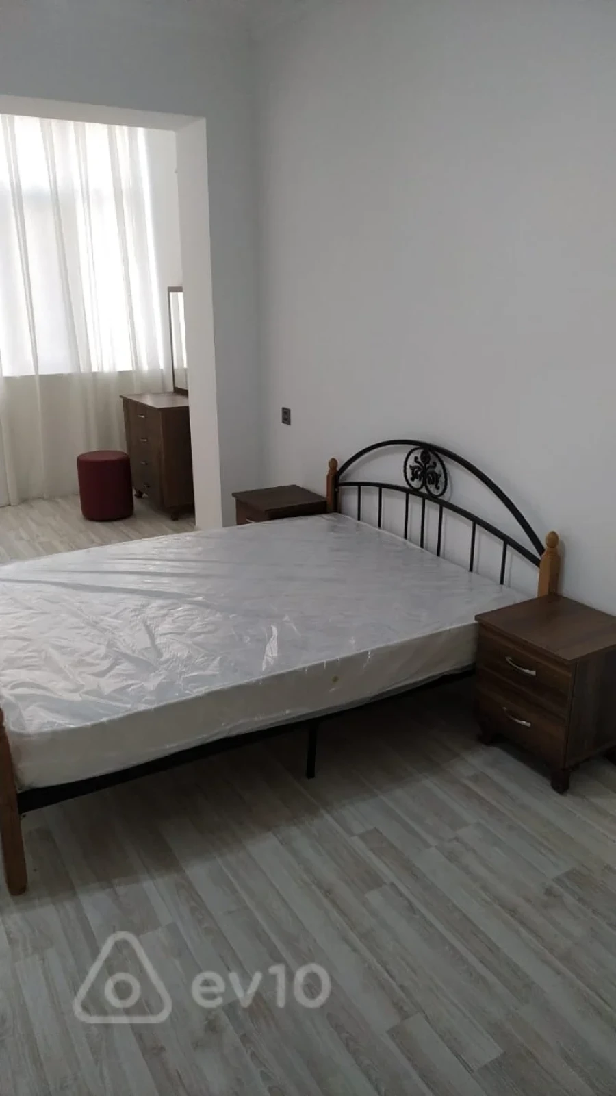 Kirayə verilir 3 otaqlı yeni tikili 91 m²