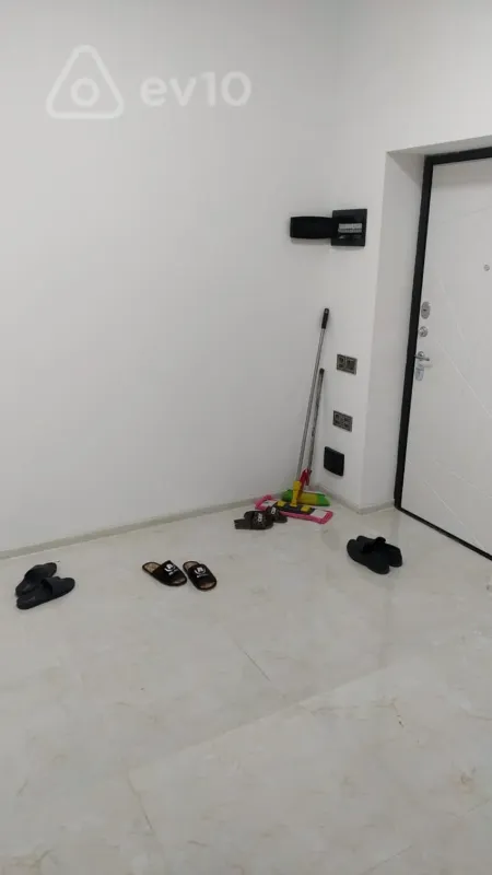 Kirayə verilir 3 otaqlı yeni tikili 91 m²