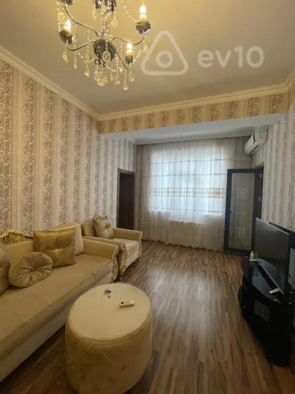 Kirayə verilir 2 otaqlı yeni tikili 55 m²