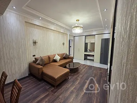 Kirayə verilir 2 otaqlı yeni tikili 78 m²