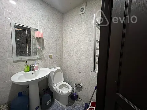 Kirayə verilir 1 otaqlı yeni tikili 46 m²