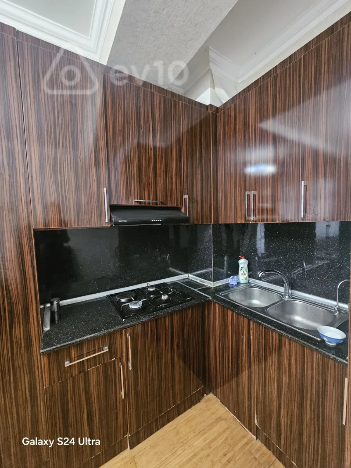 Kirayə verilir 1 otaqlı yeni tikili 30 m²