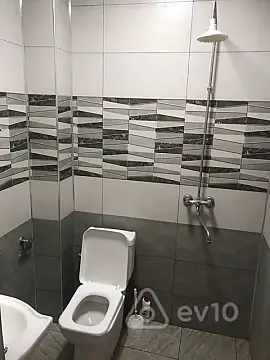 Kirayə verilir 2 otaqlı həyət evi 150 m²