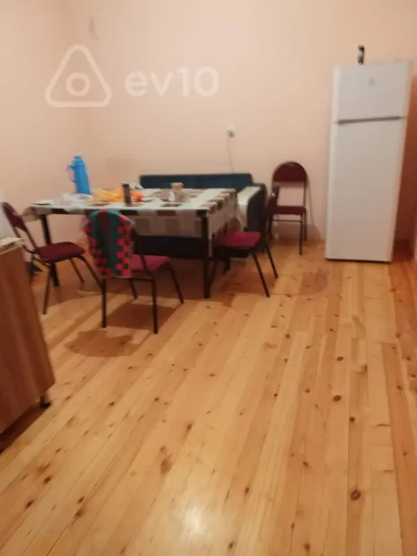 Kirayə verilir 2 otaqlı həyət evi 150 m²