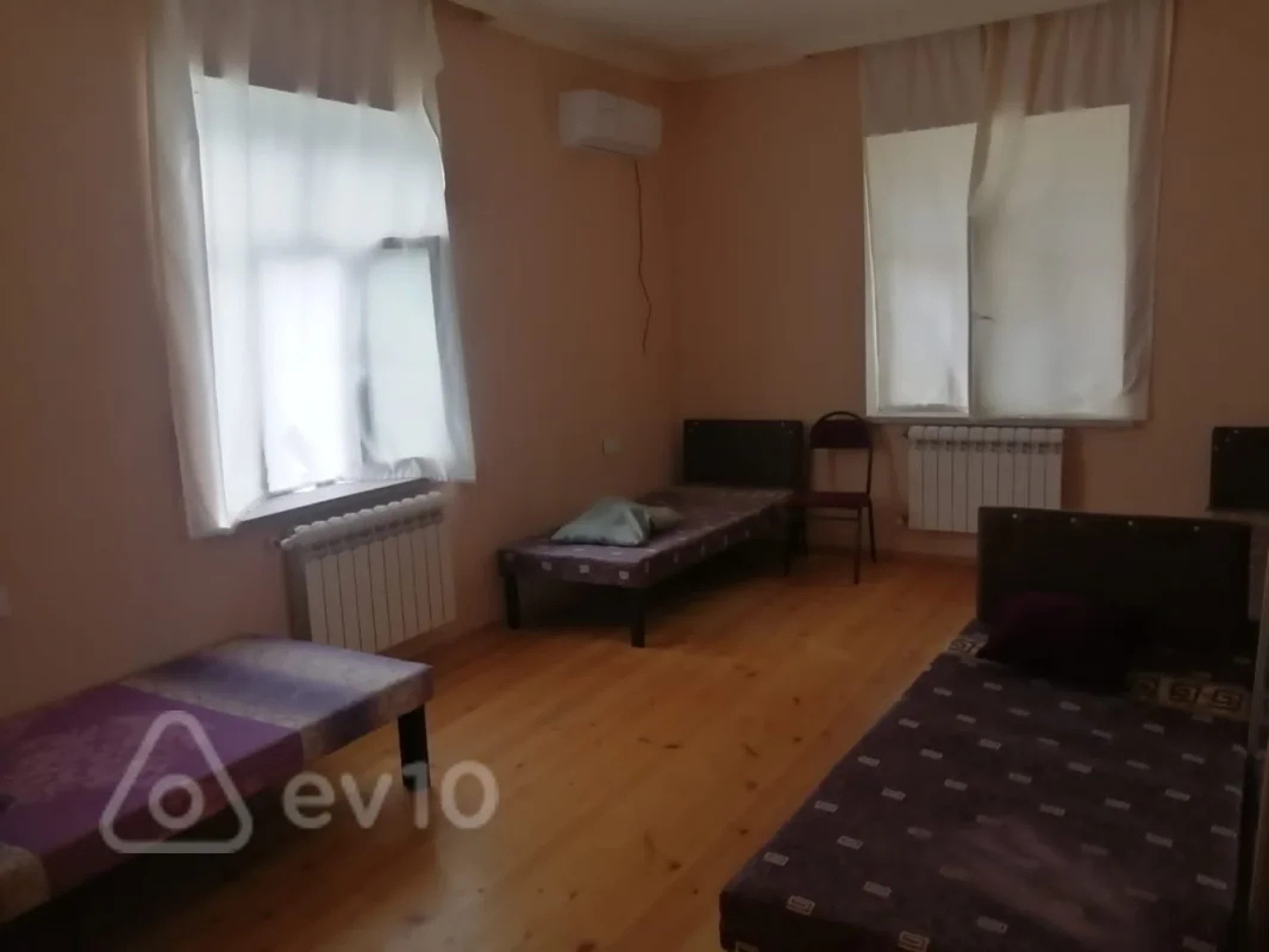 Kirayə verilir 2 otaqlı həyət evi 150 m²