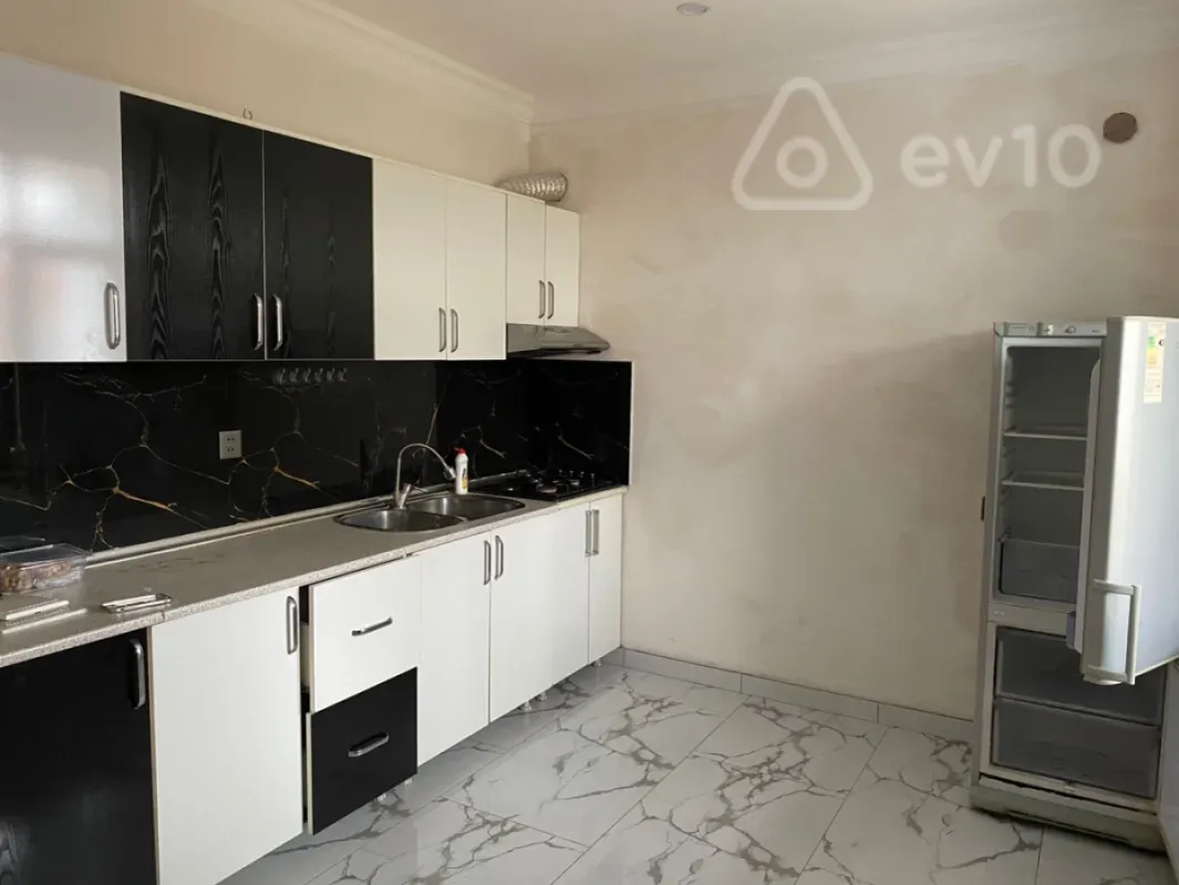 Kirayə verilir 3 otaqlı həyət evi 100 m²