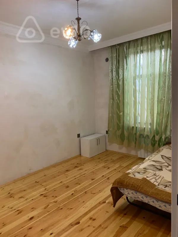 Kirayə verilir 3 otaqlı həyət evi 100 m²