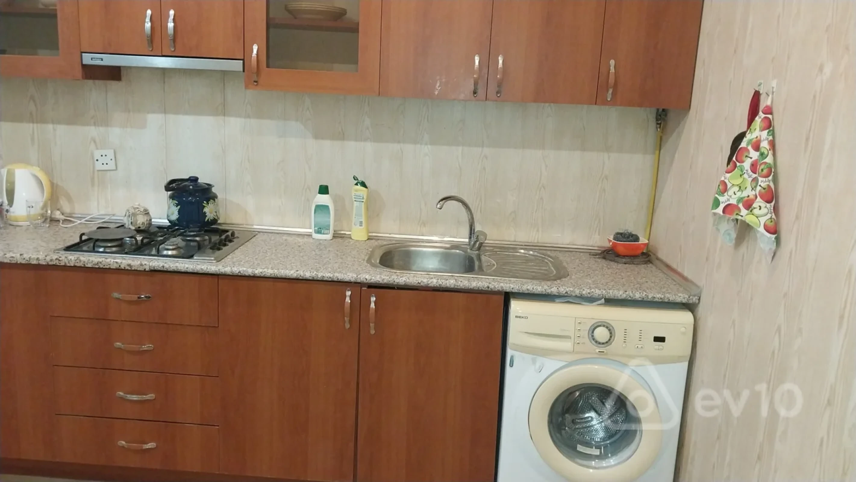 Kirayə verilir 1 otaqlı köhnə tikili 34 m²