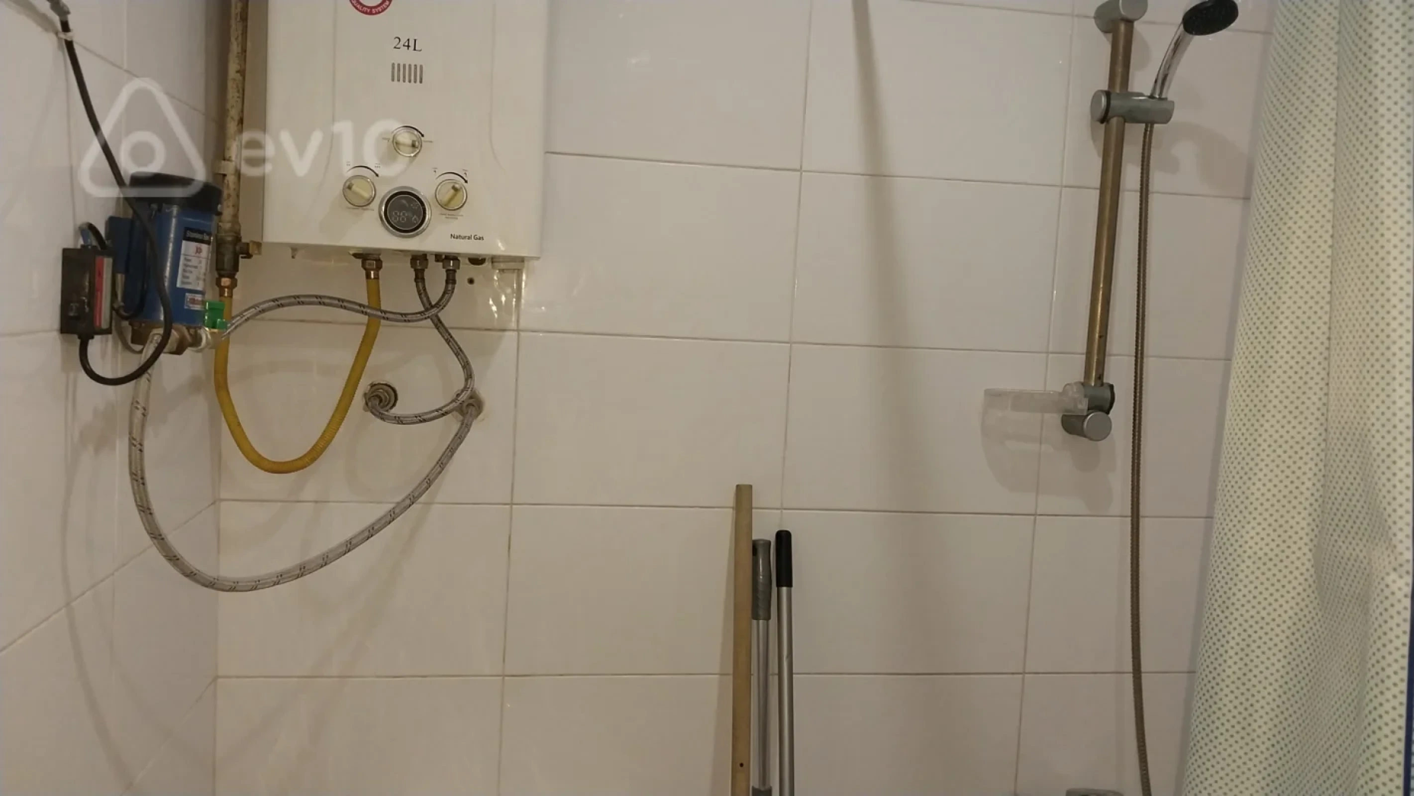 Kirayə verilir 1 otaqlı köhnə tikili 34 m²