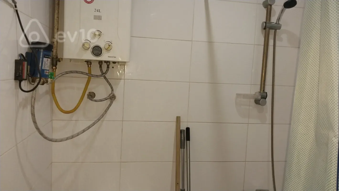 Kirayə verilir 1 otaqlı köhnə tikili 34 m²