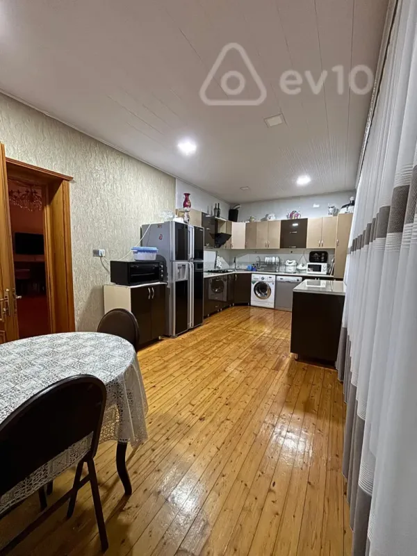 Kirayə verilir 4 otaqlı həyət evi 150 m²