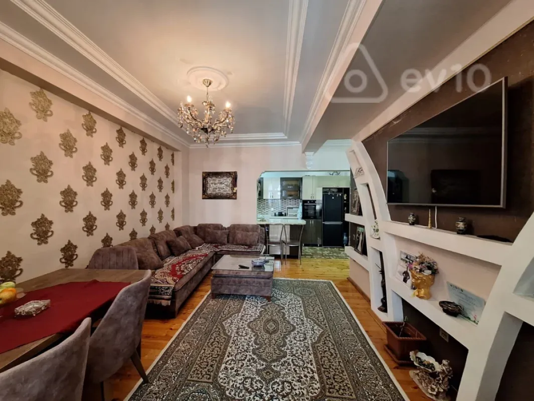 Satılır 3 otaqlı yeni tikili 83 m²