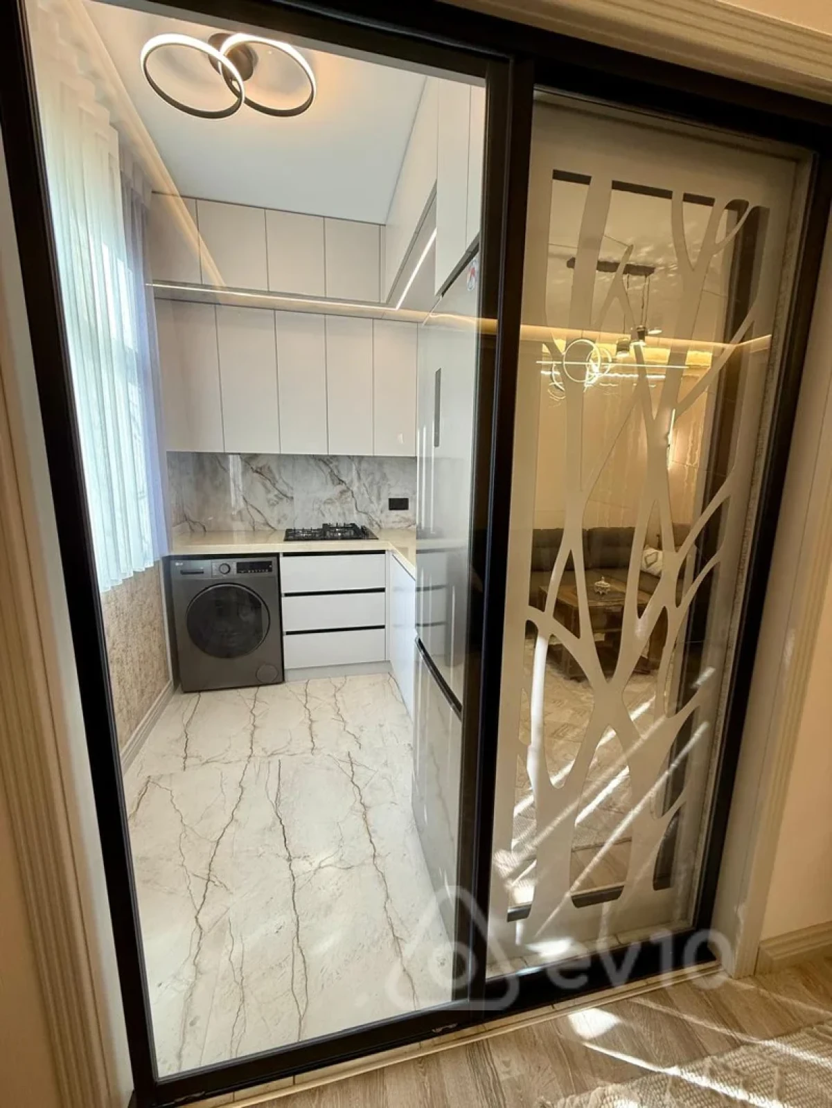 Kirayə verilir 2 otaqlı köhnə tikili 68 m²