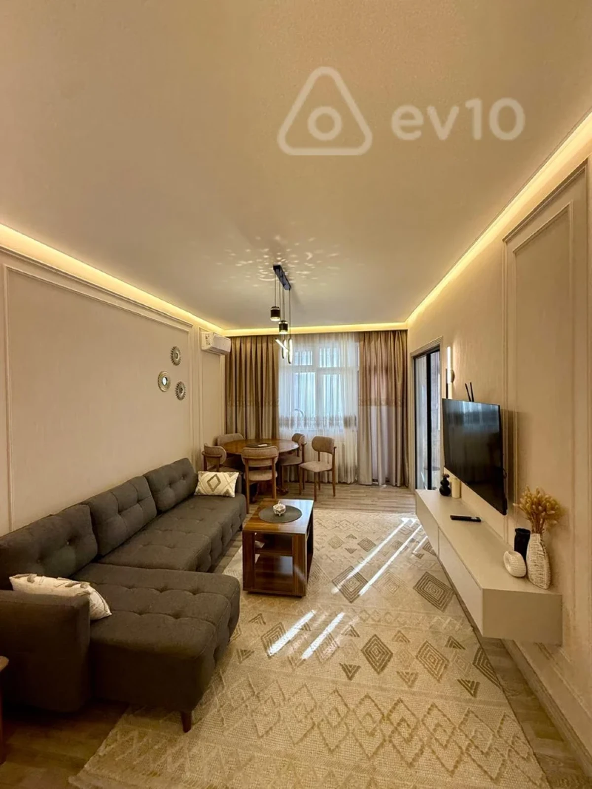 Kirayə verilir 2 otaqlı köhnə tikili 68 m²