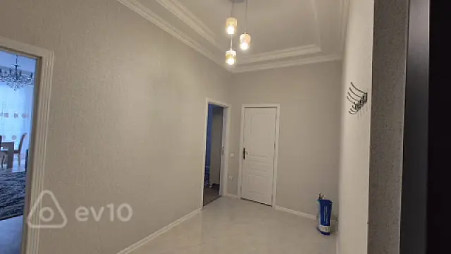 Kirayə verilir 2 otaqlı yeni tikili 77 m²